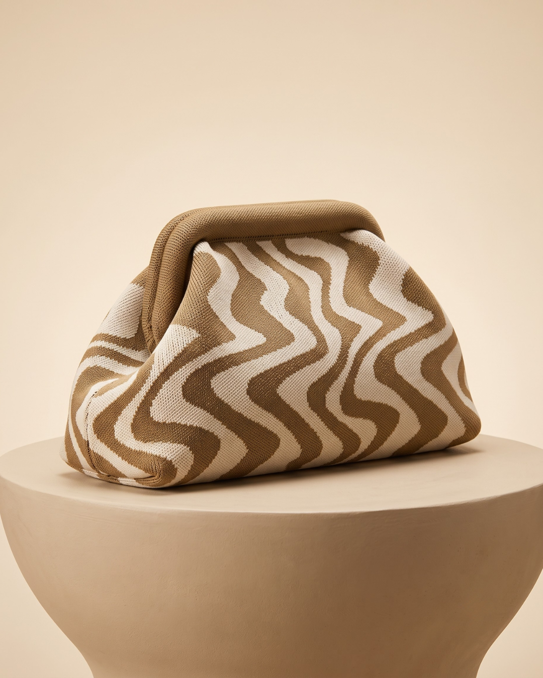 WAVE Knit Clutch