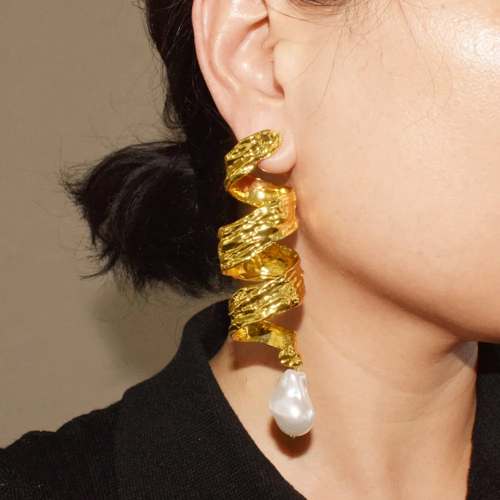 HELIX Drop Earrings Secondary image