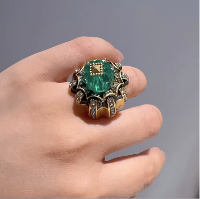 EMERALD EMPRESS Ring-ring-SAINT CHIC-SAINT CHIC