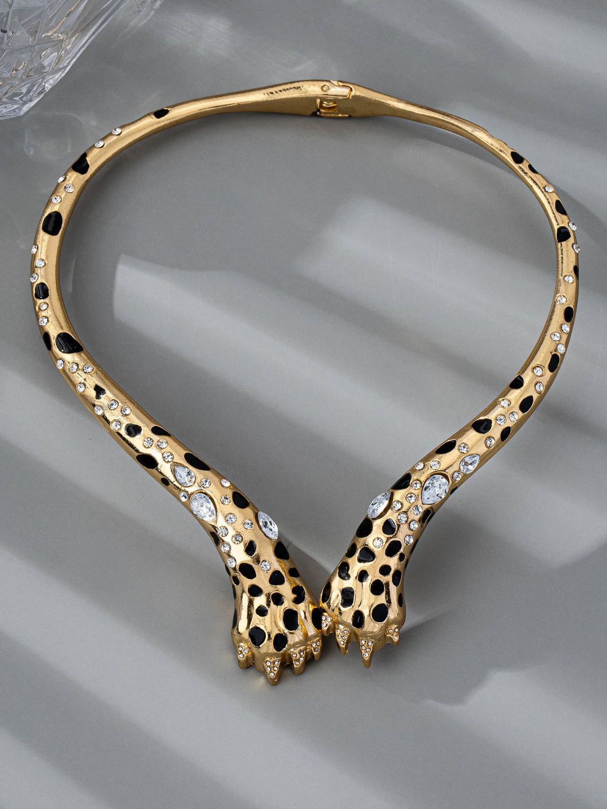 PROWL Collar Necklace Main image