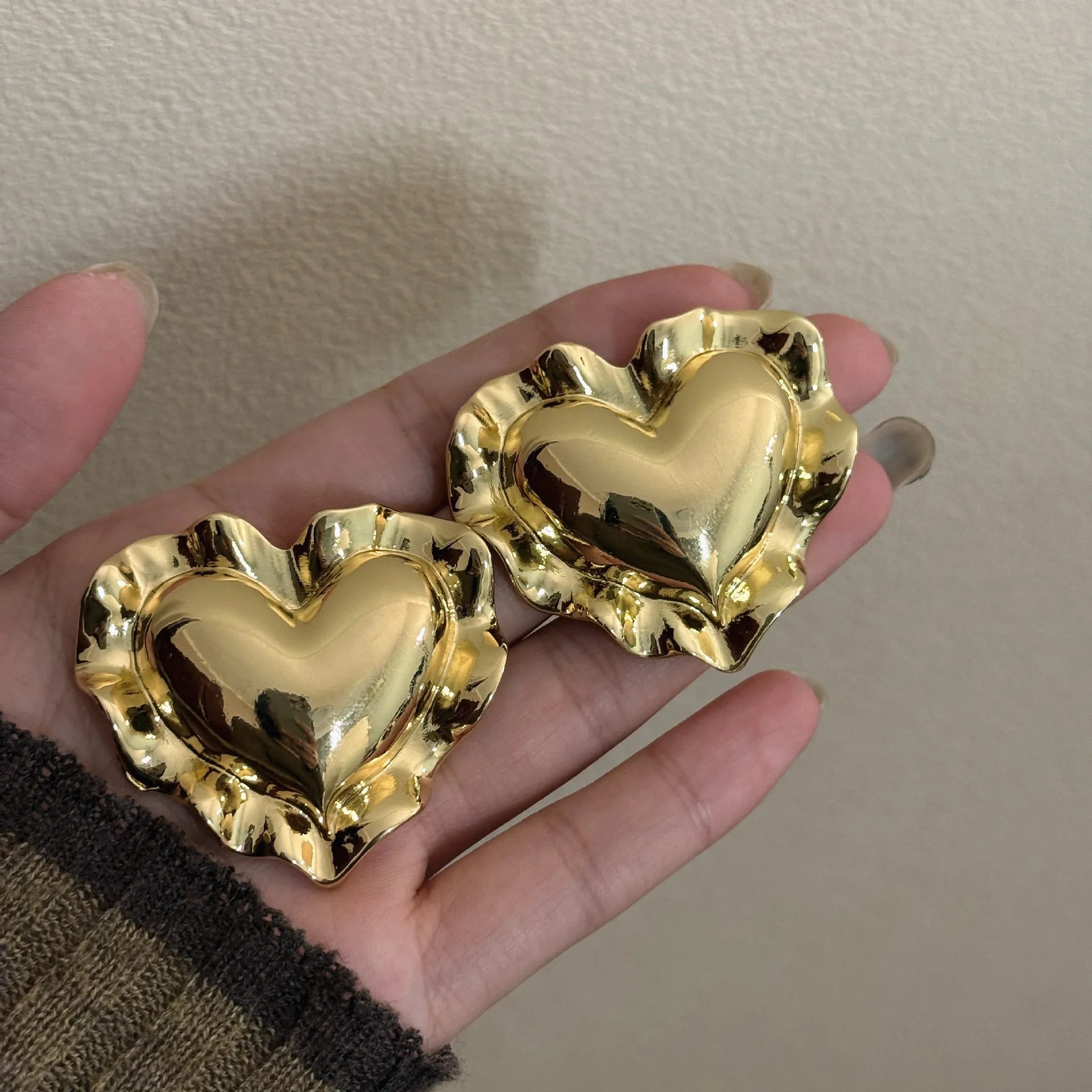 AMOUR Oversized Heart Earrings-earrings-SAINT CHIC
