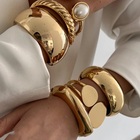 GILDED STATEMENT Bangle Set