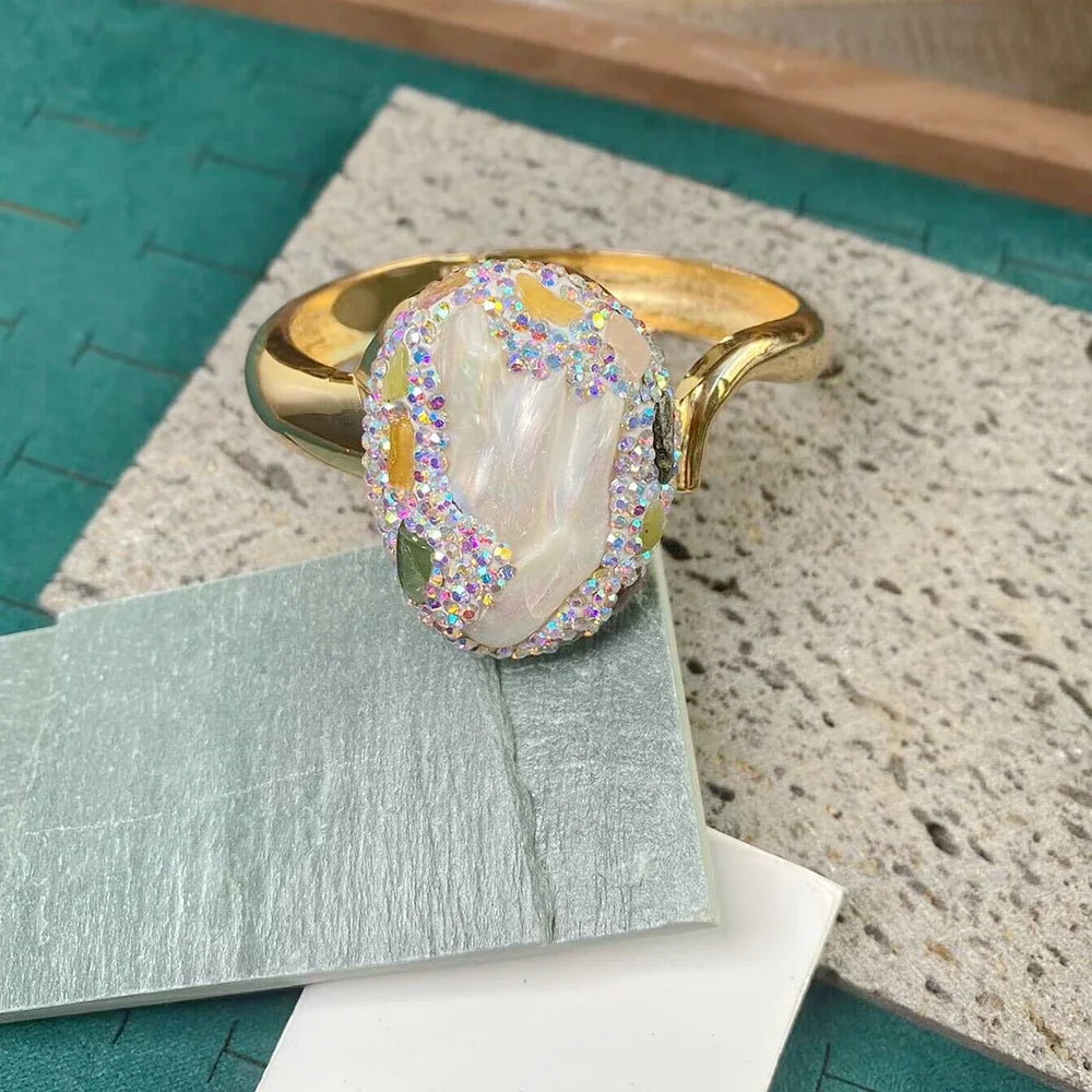 BAROQUE Pearl Ring & Bracelets Secondary image