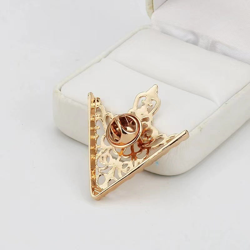 DALLAS Triangle Collar Pins – Metalwork Statement Brooches-brooch-SAINT CHIC