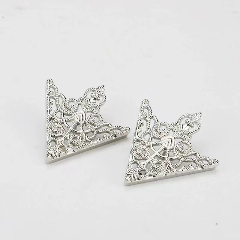 DALLAS Triangle Collar Pins – Metalwork Statement Brooches-brooch-SAINT CHIC