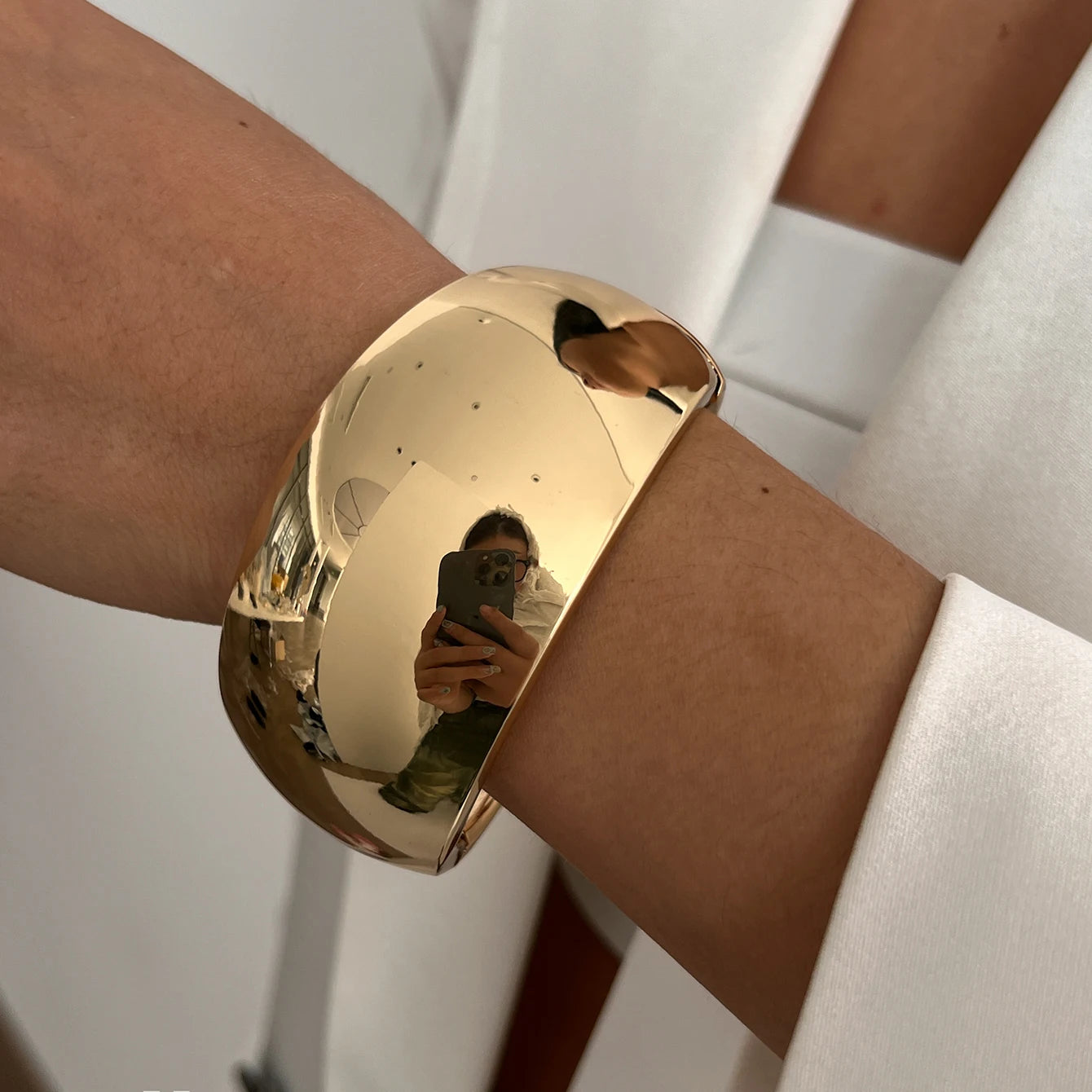 GILDED STATEMENT Bangle Set-bracelet-SAINT CHIC Main image