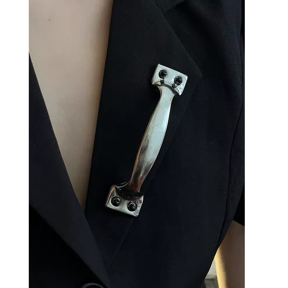 HANDLE Brooch Pin-jewelry-SAINT CHIC